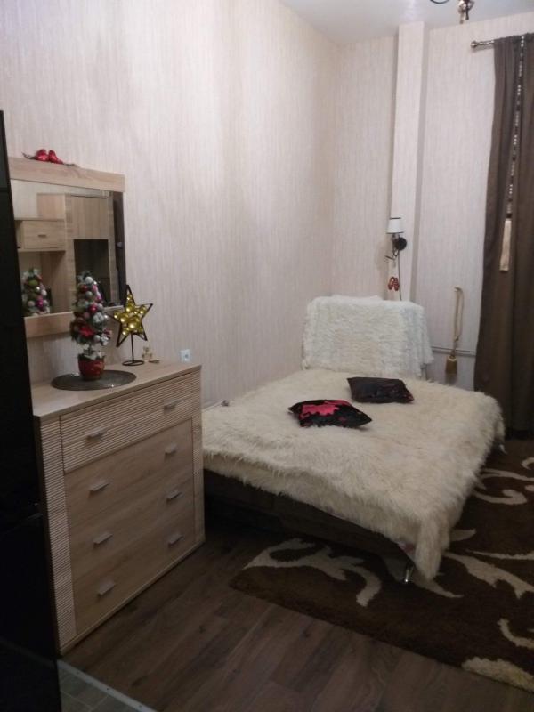 Long term rent 1 bedroom-(s) apartment Netechenska Embarkment 15