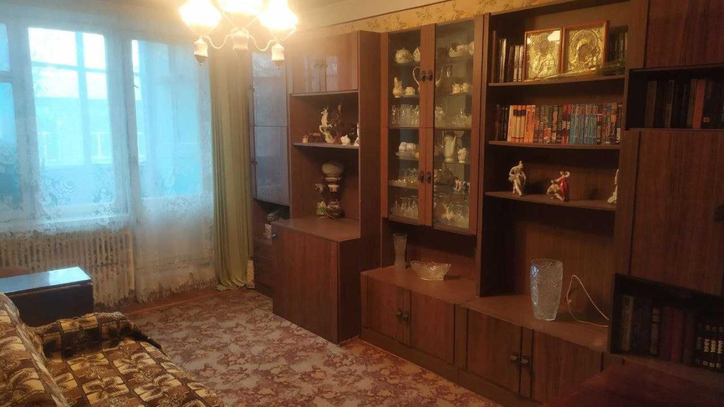 Продаж 2 кімнатної квартири 47 кв. м, Юрія Гагаріна просп. 49а