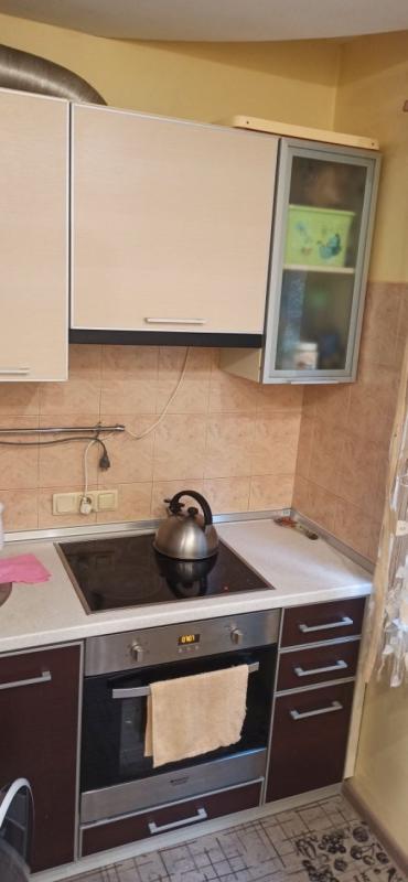 Продаж 3 кімнатної квартири 68 кв. м, Краснодарська вул. 179а