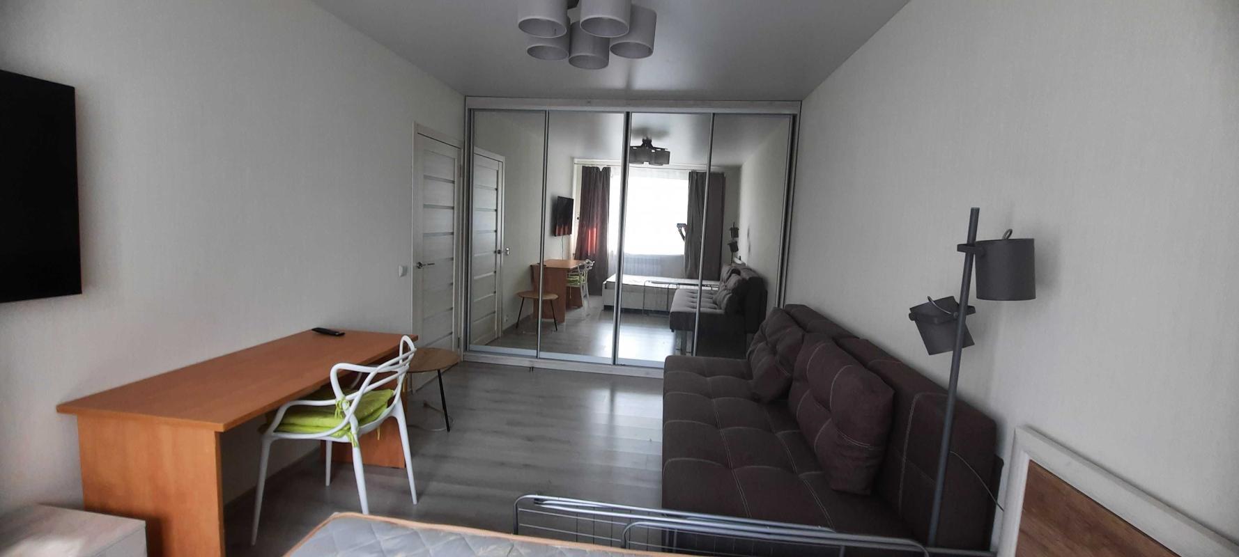 Продаж 1 кімнатної квартири 33 кв. м, Терихівська вул. 24