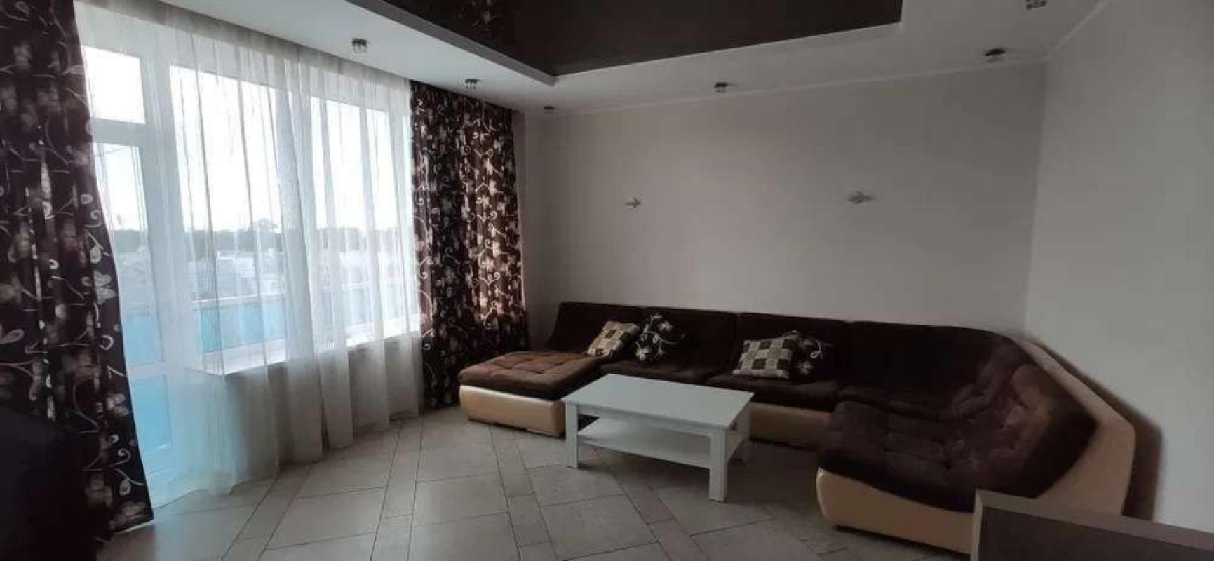 Long term rent 2 bedroom-(s) apartment Mykhaila Hrushevskoho Street 34а