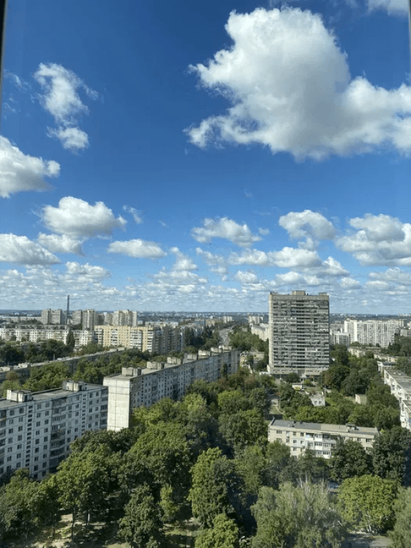 Продаж 3 кімнатної квартири 73 кв. м, Ювілейний просп. 67б