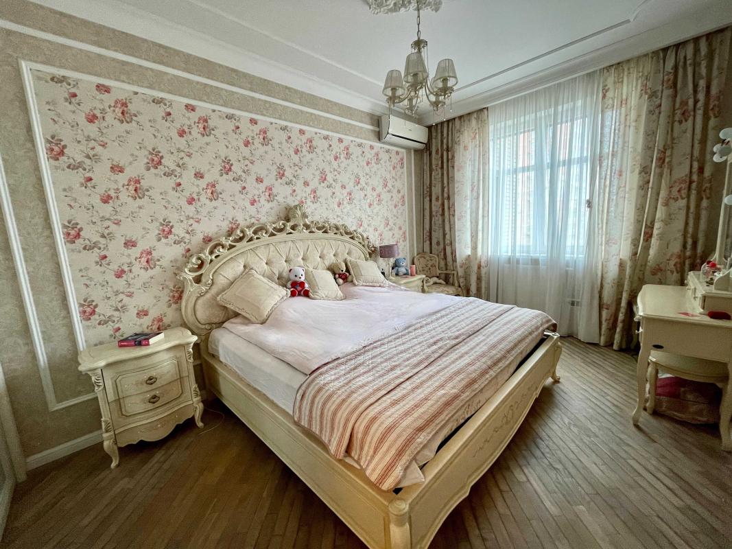Долгосрочная аренда 2 комнатной квартиры Евгения Коновальца ул. (Щорса) 32б