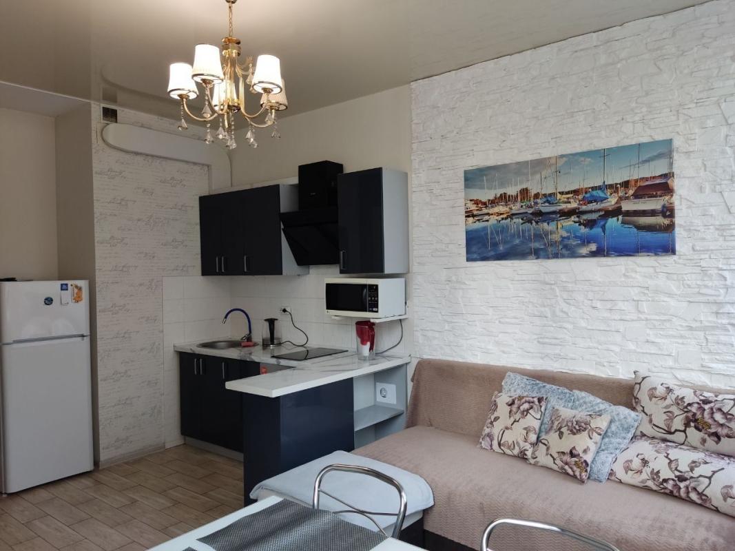 Long term rent 1 bedroom-(s) apartment Serednofontanska Street 35