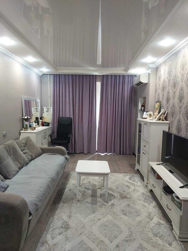 Sale 2 bedroom-(s) apartment 47 sq. m., Valentynivska street 58б