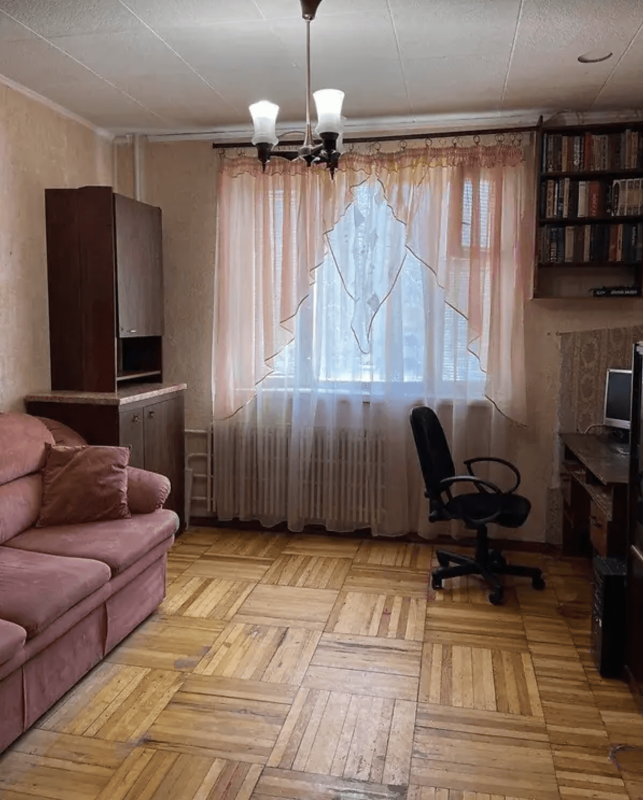 Продажа 1 комнатной квартиры 33 кв. м, Жасминовый бульв. (Петра Слинько) 15