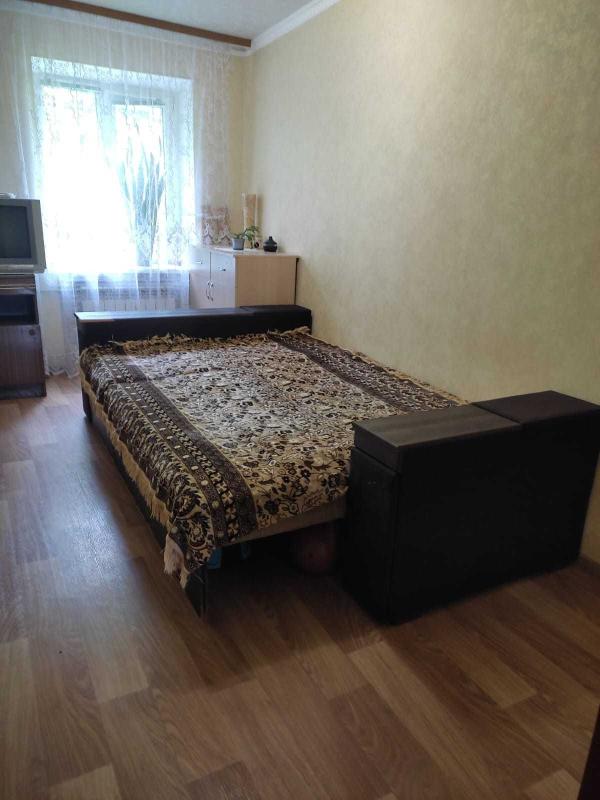 Довгострокова оренда 3 кімнатної квартири Зернова вул. 53б