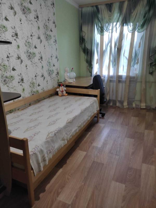 Долгосрочная аренда 3 комнатной квартиры Зерновая ул. 53б