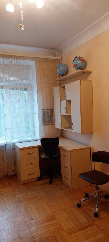 Продажа 3 комнатной квартиры 76 кв. м, Георгия Тарасенка ул. (Плехановская) 73