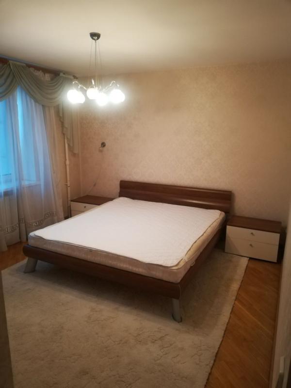 Долгосрочная аренда 3 комнатной квартиры Николая Бажана просп.