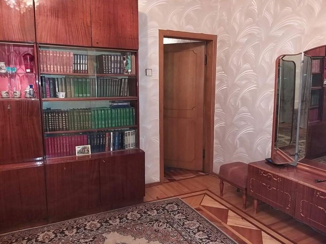 Продажа 3 комнатной квартиры 67 кв. м, Гвардейцев-Широнинцев ул. 51