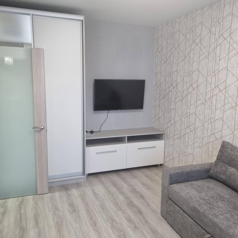 Продаж 1 кімнатної квартири 36 кв. м, Драгоманова вул. 8