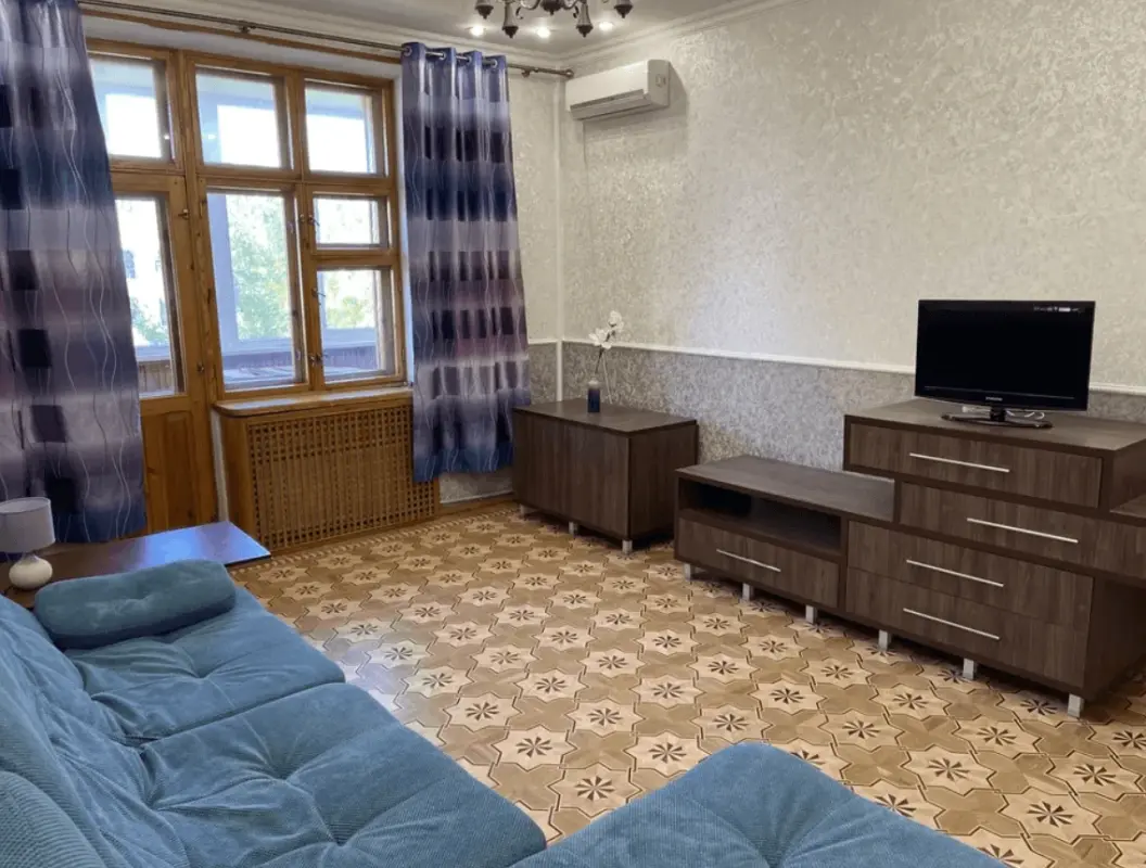 Apartment for rent - Nezalezhnosti avenue 7 (п24-п26)