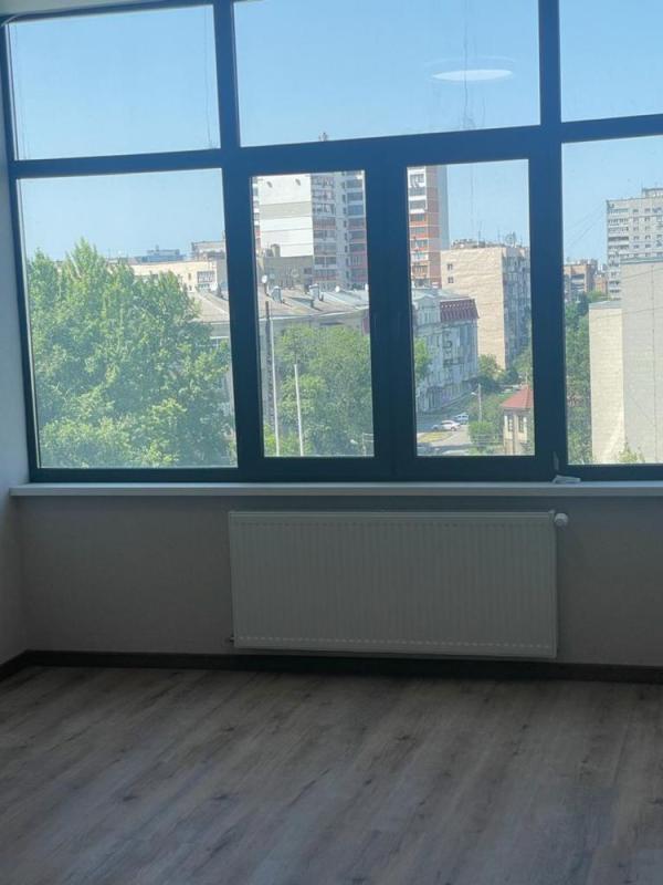 Продаж 1 кімнатної квартири 30 кв. м, Коломенська вул. 4