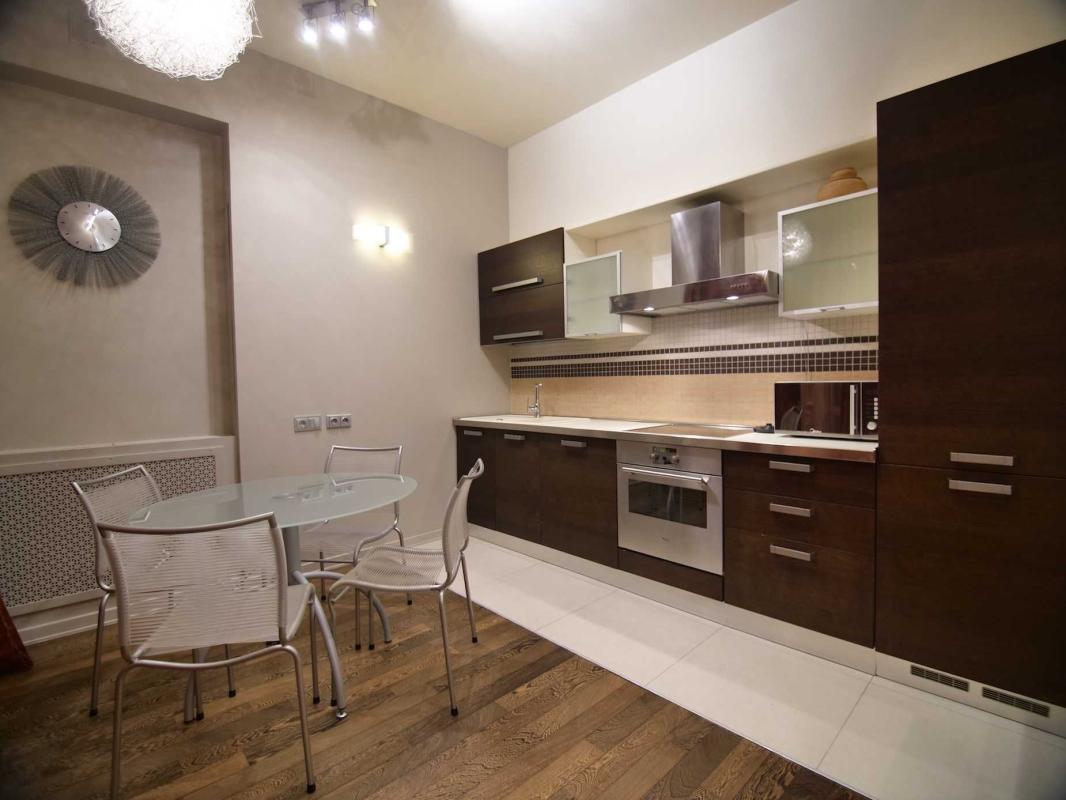 Long term rent 2 bedroom-(s) apartment Khreshchatyk Street (Khreschatyk Street) 27