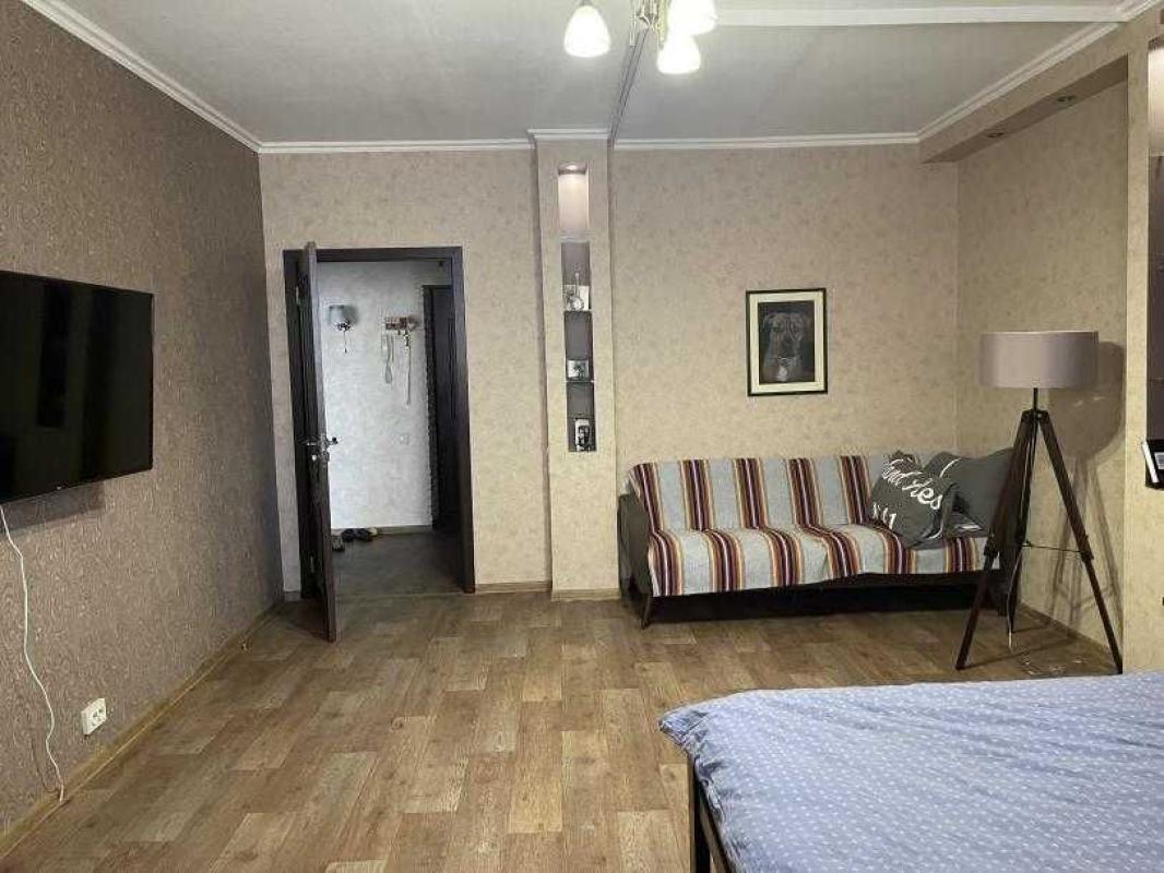 Sale 1 bedroom-(s) apartment 53 sq. m., Krychevskoho street 30