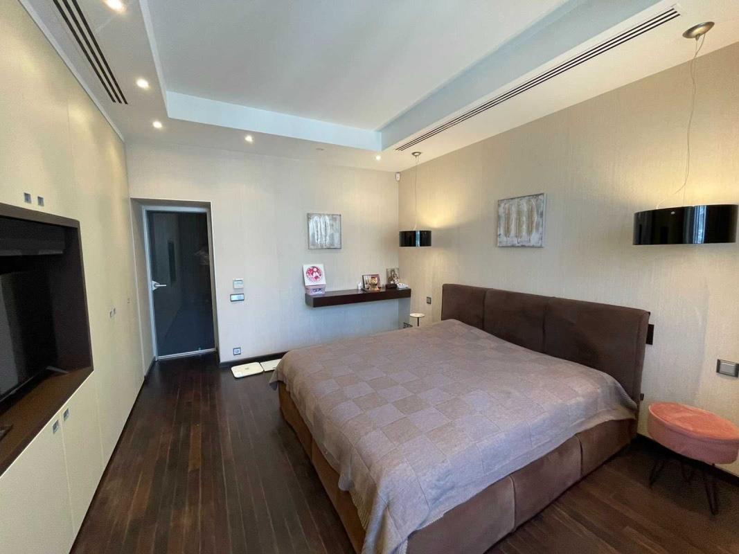 Sale 3 bedroom-(s) apartment 113 sq. m., Balakirieva Street