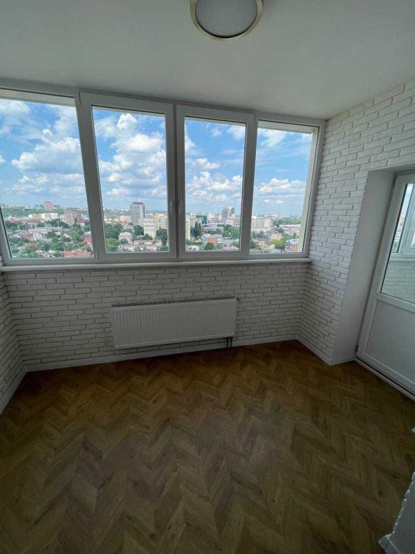 Продаж 1 кімнатної квартири 57 кв. м, Георгія Тарасенка вул. (Плеханівська) 18б