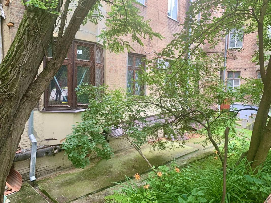 Продажа 5 комнатной квартиры 155 кв. м, Маршала Бажанова ул. 14