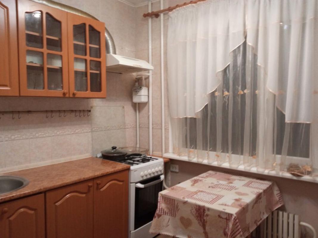 Sale 3 bedroom-(s) apartment 65 sq. m., Traktorobudivnykiv Avenue 158