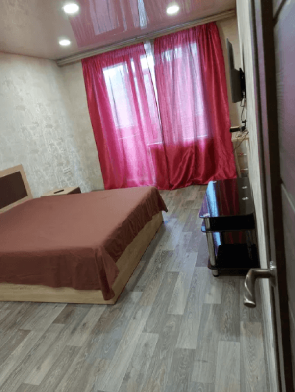 Long term rent 1 bedroom-(s) apartment Heroiv Pratsi Street 4