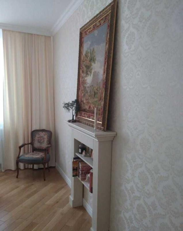 Продажа 2 комнатной квартиры 85 кв. м, Днепровская набережная 14б
