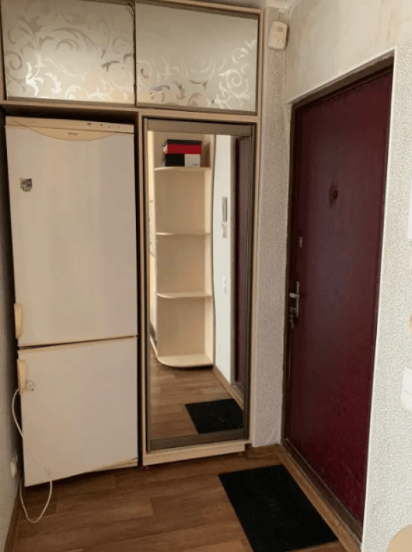 Long term rent 1 bedroom-(s) apartment Valentynivska street 23е