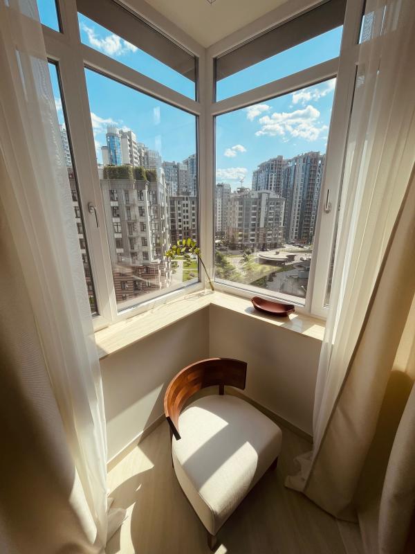 Sale 1 bedroom-(s) apartment 58 sq. m., Andriia Verkhohliada Street (Mykhaila Drahomyrova Street) 14