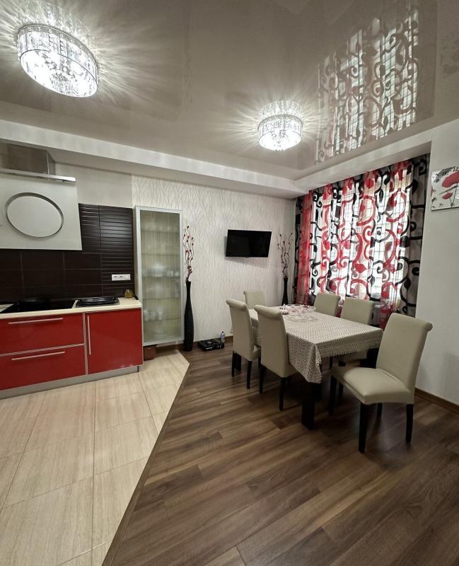 Sale 3 bedroom-(s) apartment 123 sq. m., Vernadskoho Street 1