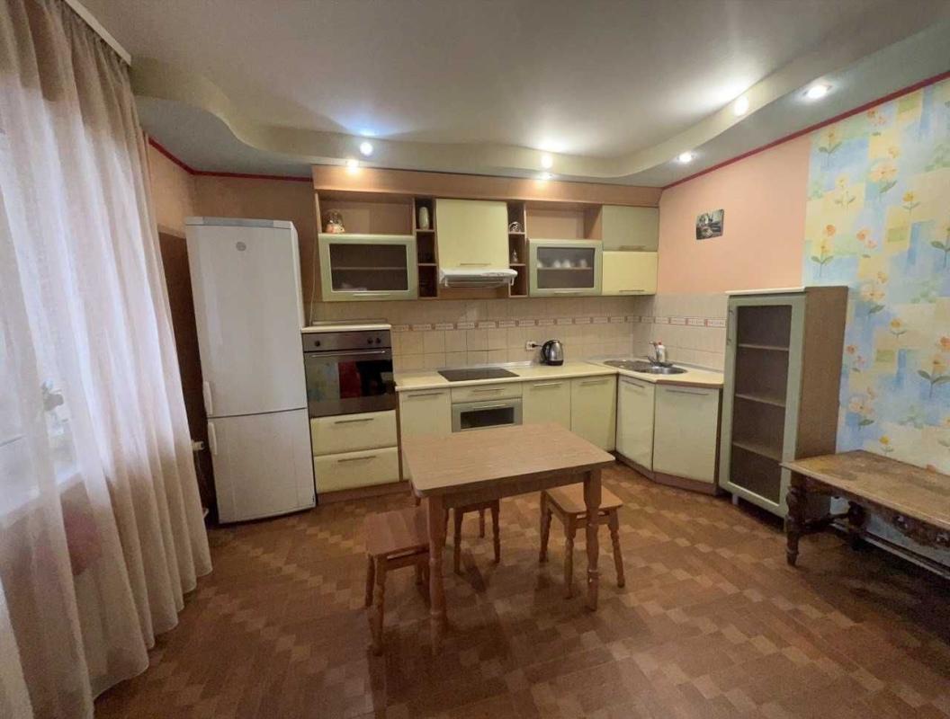 Долгосрочная аренда 4 комнатной квартиры Харьковское шоссе 56