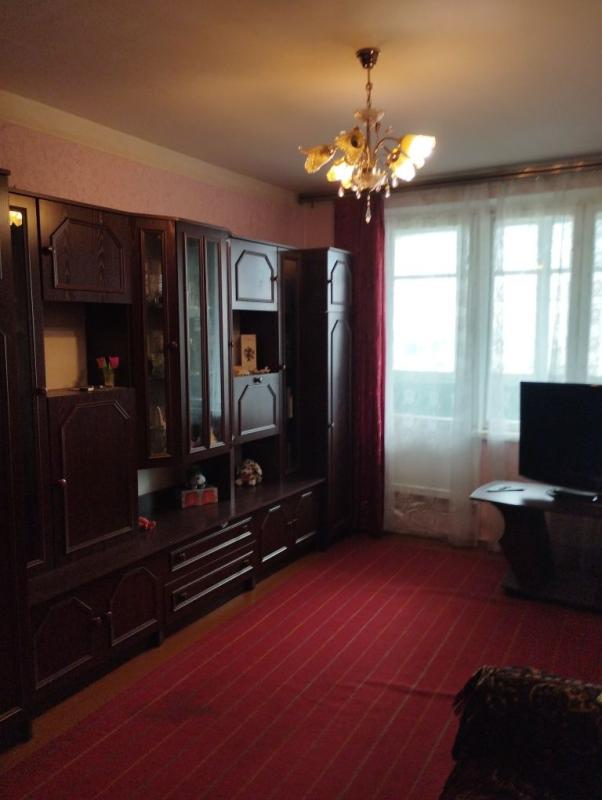 Sale 3 bedroom-(s) apartment 65 sq. m., Valentynivska street 21б