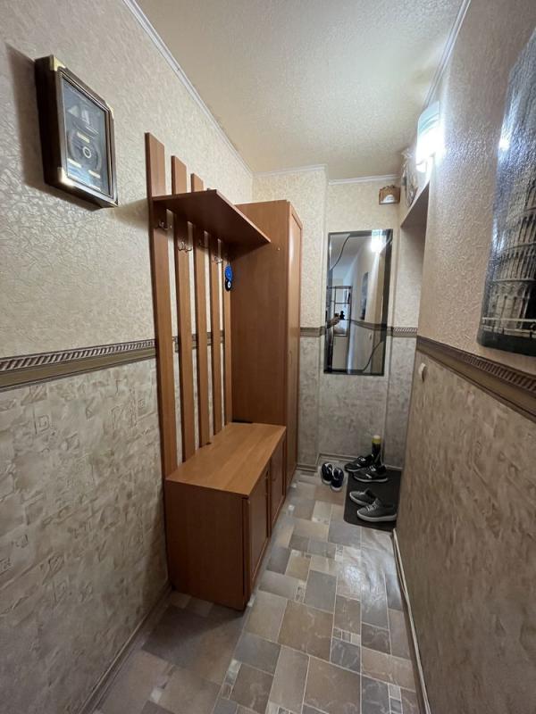 Продаж 2 кімнатної квартири 45 кв. м, Сергія Єсеніна вул. 3
