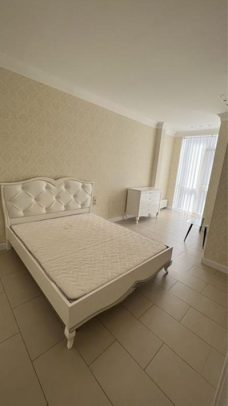 Long term rent 1 bedroom-(s) apartment Frantsuzskyi Boulevard 60г
