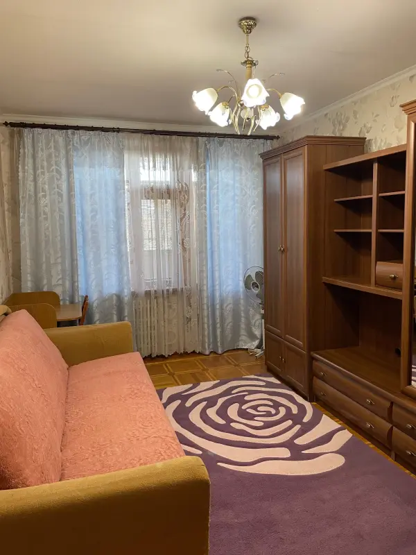 Apartment for rent - Dmytra Kotsyubayla Street 2