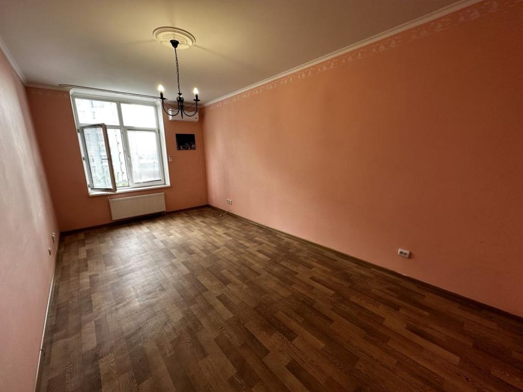 Продажа 3 комнатной квартиры 115 кв. м, Днепровская набережная 26
