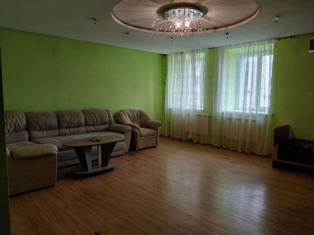 Продажа 3 комнатной квартиры 105 кв. м, Героїв Харкова просп. (Московский) 128а