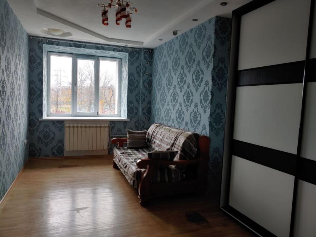 Продаж 3 кімнатної квартири 105 кв. м, Героїв Харкова просп. 128а