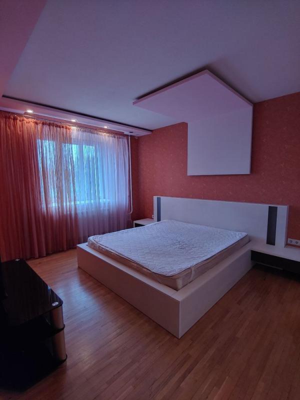 Sale 3 bedroom-(s) apartment 105 sq. m., Heroiv Kharkova Avenue (Moskovskyi Avenue) 128а