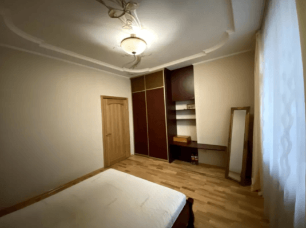 Long term rent 2 bedroom-(s) apartment Heroiv Pratsi Street