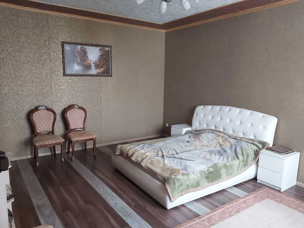 Sale 1 bedroom-(s) apartment 74 sq. m., Pereiaslavska Street 23