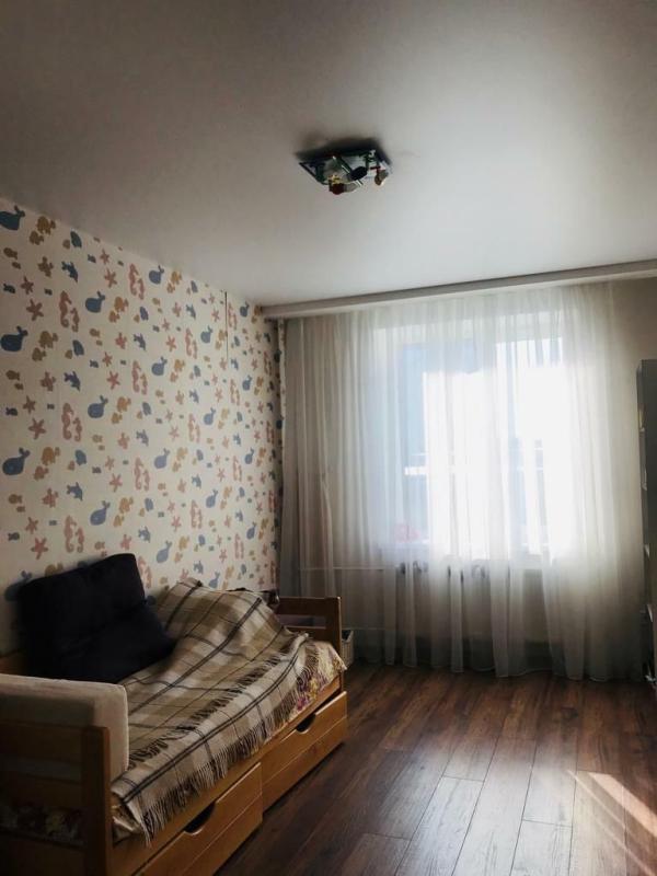 Продаж 3 кімнатної квартири 97 кв. м, Олександрівський просп. (Косіора) 69д