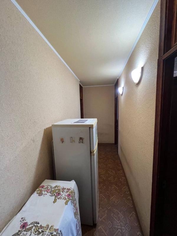 Sale 3 bedroom-(s) apartment 70 sq. m., Heroiv Pratsi Street 47б