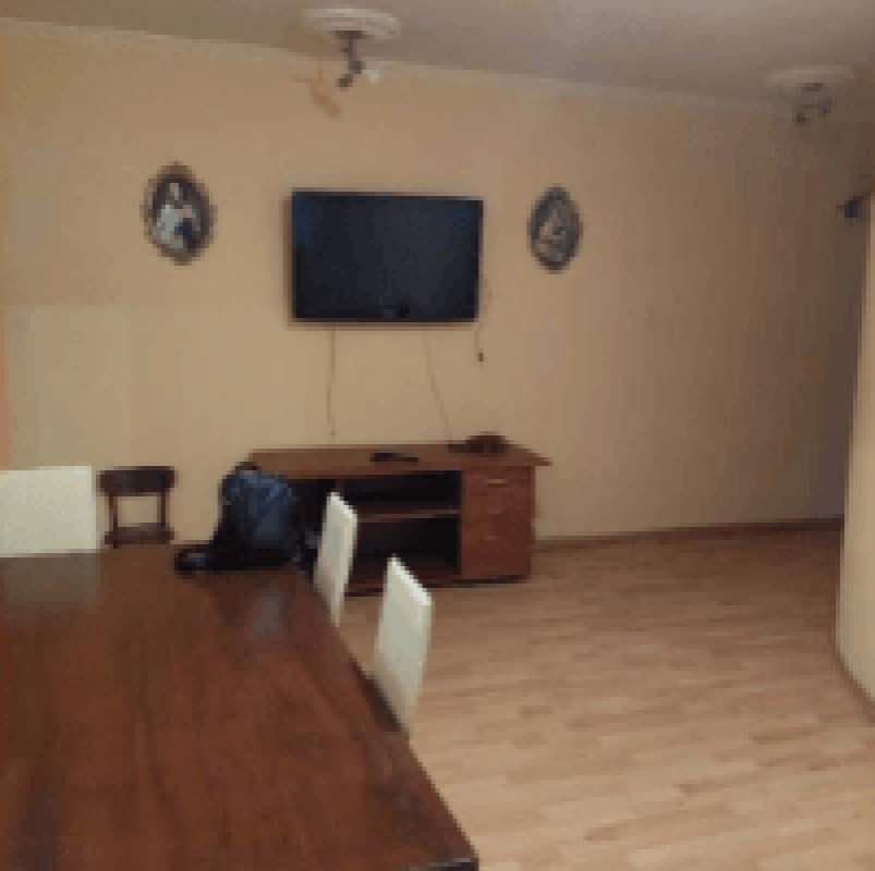 Long term rent 3 bedroom-(s) apartment Akademika Pavlova Street 140г