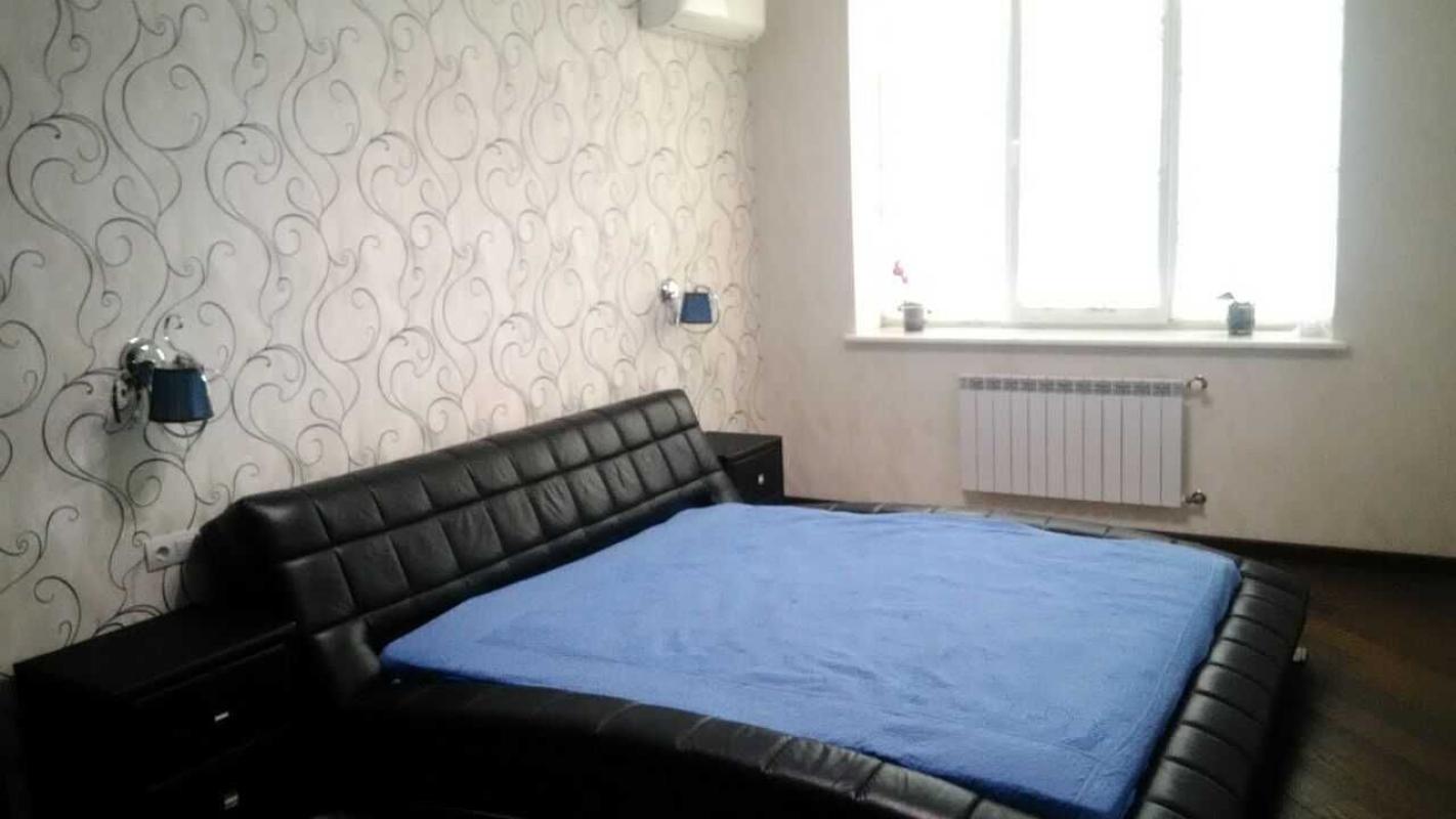 Продаж 3 кімнатної квартири 105 кв. м, Героїв Харкова просп. 131б