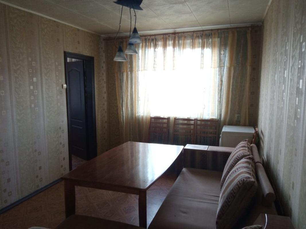 Довгострокова оренда 4 кімнатної квартири Ахсарова вул. 23