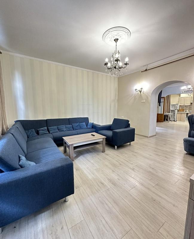 Sale 5 bedroom-(s) apartment 105 sq. m., Nezalezhnosti avenue (Pravdy Avenue) 7 (п24-п26)