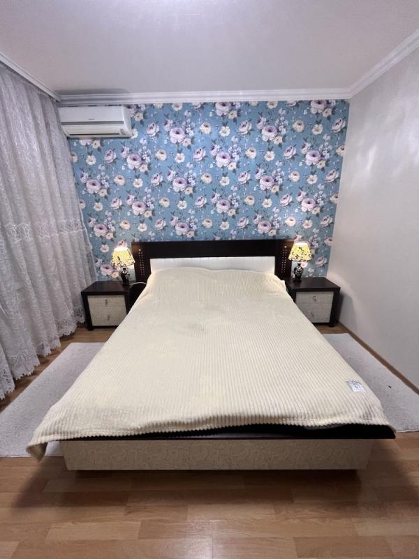 Sale 3 bedroom-(s) apartment 91 sq. m., Petra Hryhorenka Avenue 5