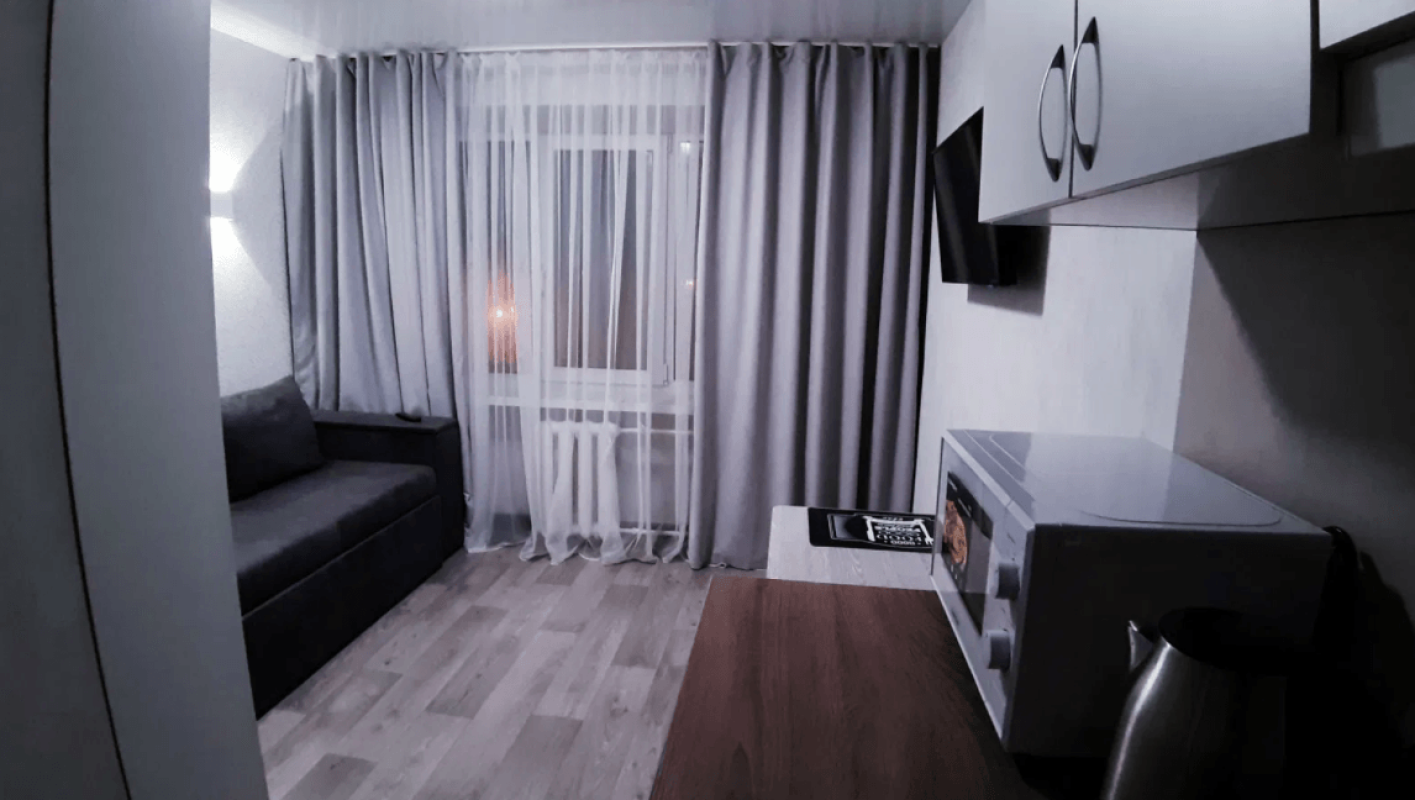 Long term rent 1 bedroom-(s) apartment Shekspira Street 9