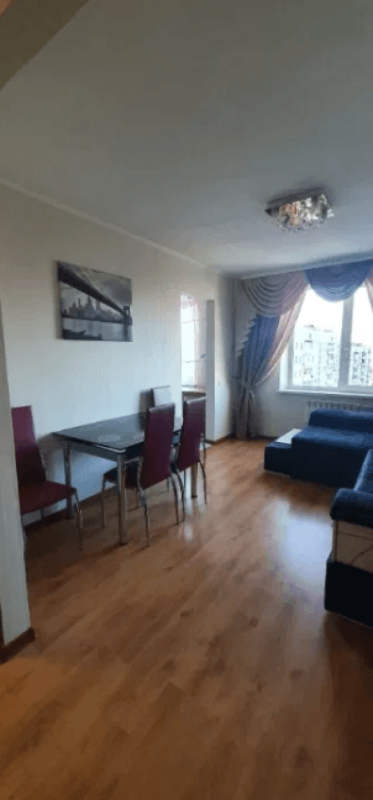 Long term rent 3 bedroom-(s) apartment Vladyslava Zubenka street (Tymurivtsiv Street) 19