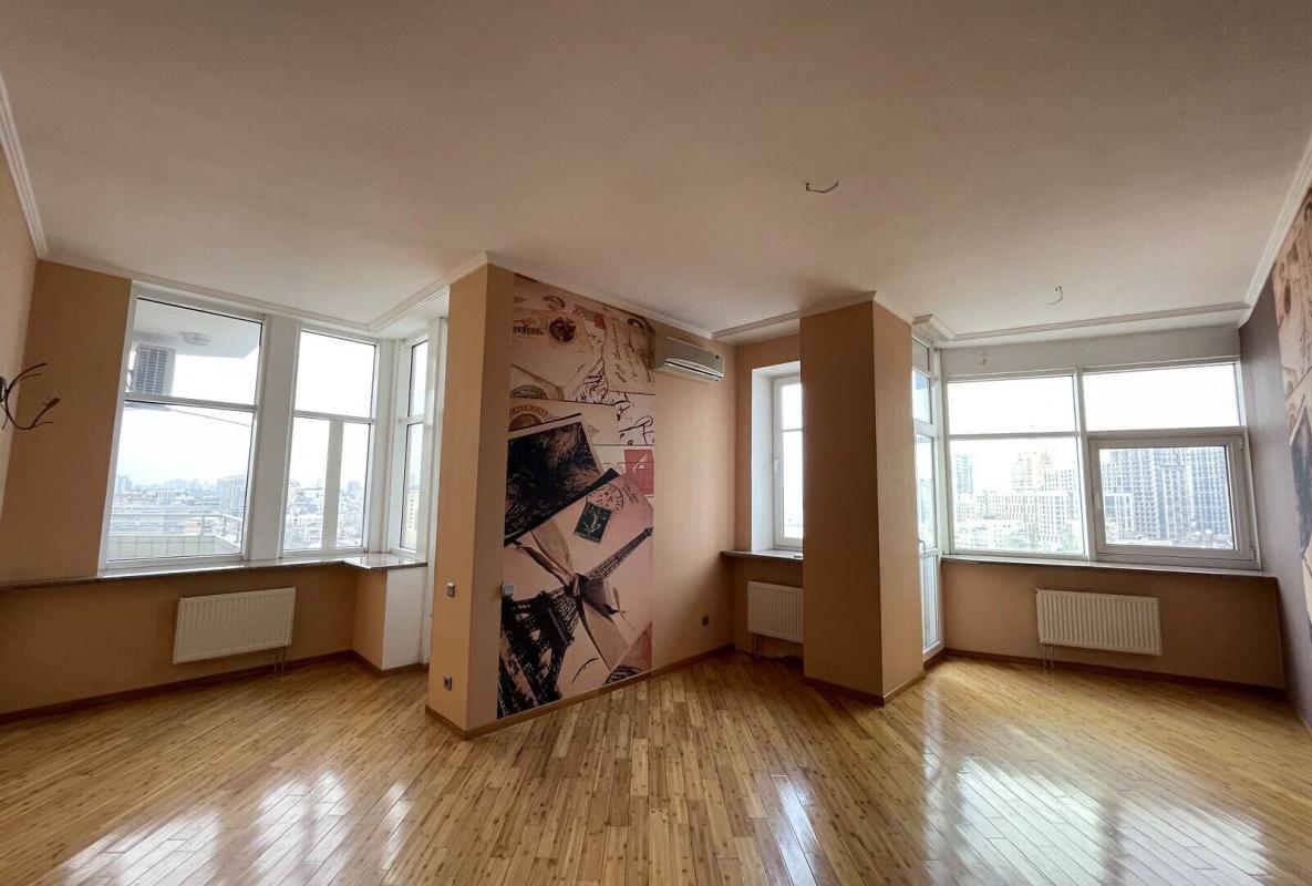 Продажа 3 комнатной квартиры 134 кв. м, Богдана Хмельницкого ул. 41